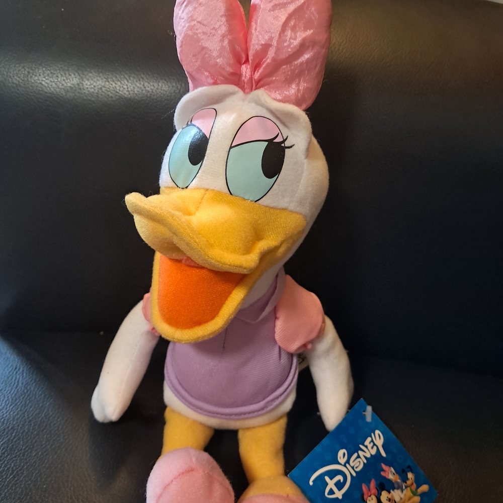Disney NWT Adorable Daisy Duck Plush Toy